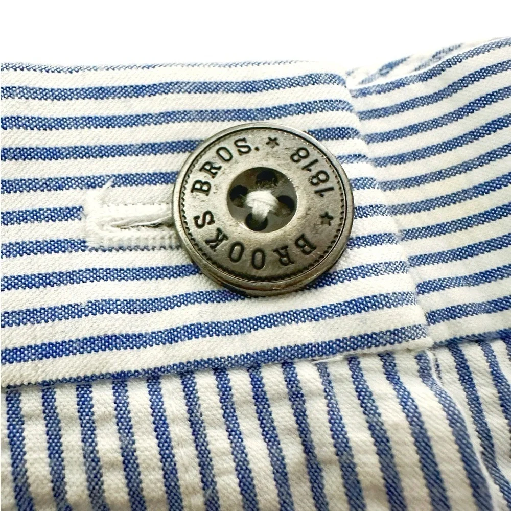 Brooks Brothers | Seersucker Embroidered Shorts (6)